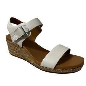 UGG Eisley Wedge Sandals Size 9.5 Platform New In Box
